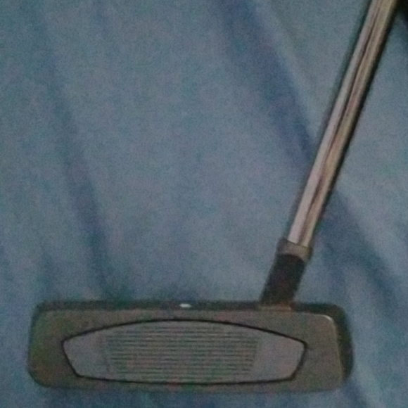 Right handed TaylorMade Putter NEW - Picture 2 of 3